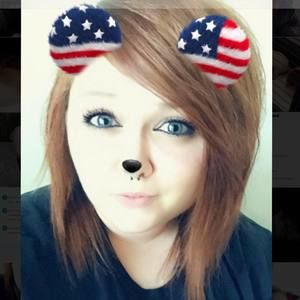 Meet your Posher, Desireé